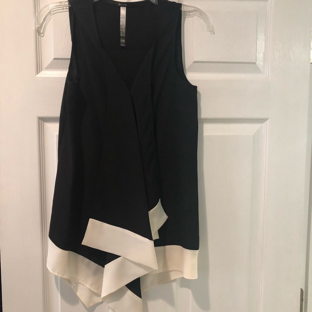 Kensie Black and White dressy top